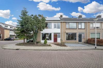 Woning Asterstraat 1 Oud-Beijerland