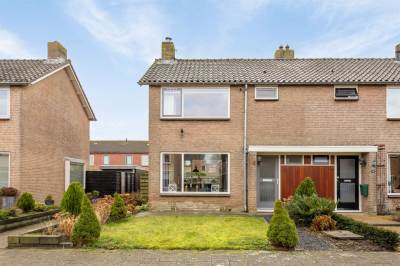 Woning Pastoor Lemeerstraat 5 De Goorn