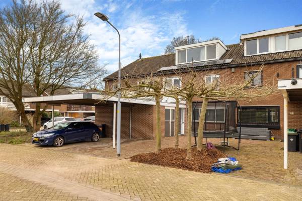 Woning Oetewaal 22 Nieuw-Vennep
