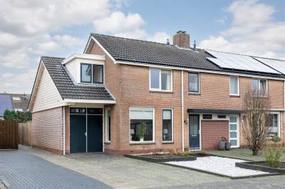 Woning P.Buismanstraat 75 Lemelerveld