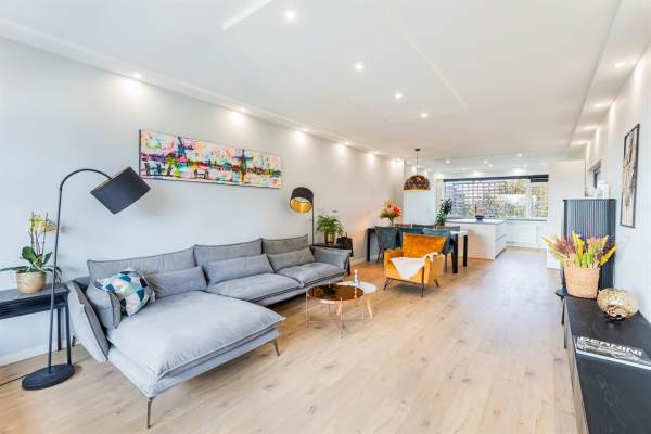 Woning Mensinge 61 Amsterdam