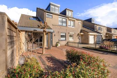 Woning Martina Kramersstraat 1 Spijkenisse