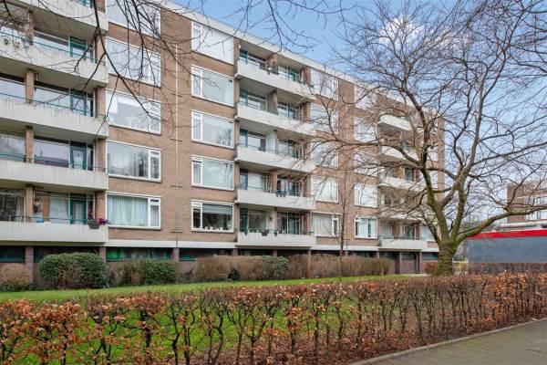 Woning Burgemeester Caan van Necklaan 586 Leidschendam