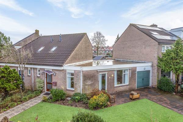 Woning Tiendhoeve 24 Houten