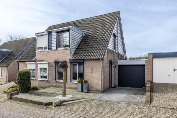 Woning Akkerhof 127 Heerlen