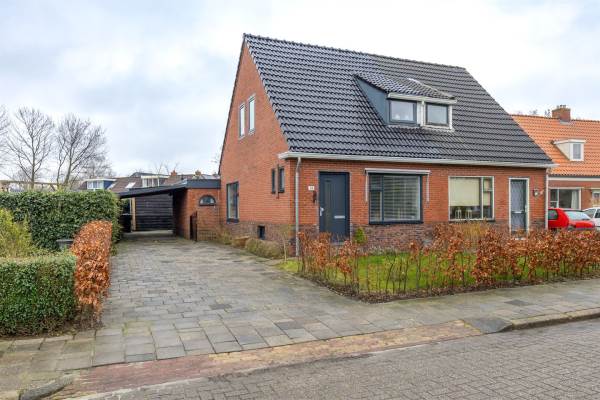 Woning Burgemeester IJ. Wiersumstraat 10 Warfhuizen