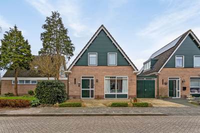 Woning Asterlaan 30 Lutjebroek