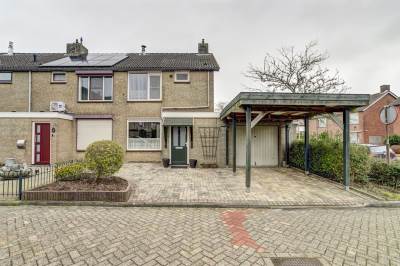 Woning Europastraat 2 Dinteloord