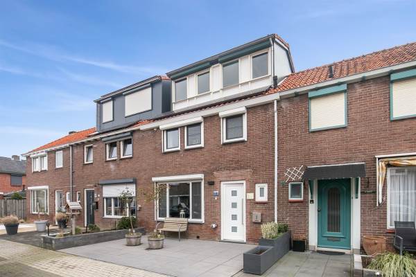 Woning Juliana van Stolbergstraat 22 Terneuzen
