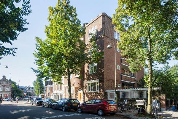 Woning Koninginneweg 8III Amsterdam