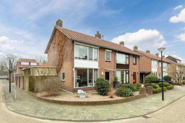 Woning Burgemeester Smitstraat 12 Sprang-Capelle