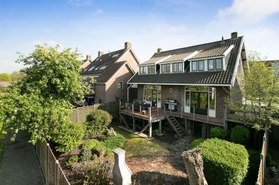 Woning Oostdijk 251 Oud-Beijerland