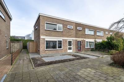 Woning Larixlaan 37 Zwanenburg