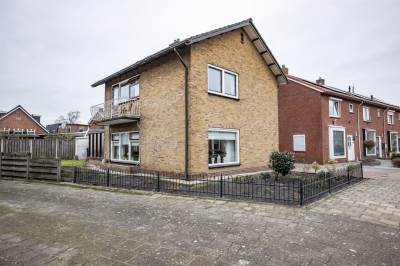 Woning Emmastraat 1 Wierden