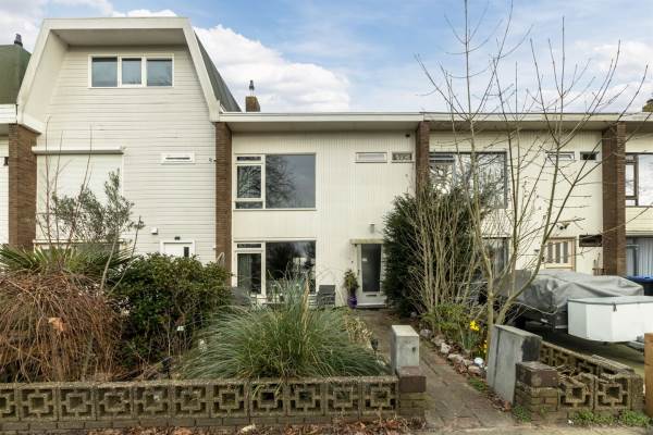 Woning Dovenetelweg 18 Zaandam