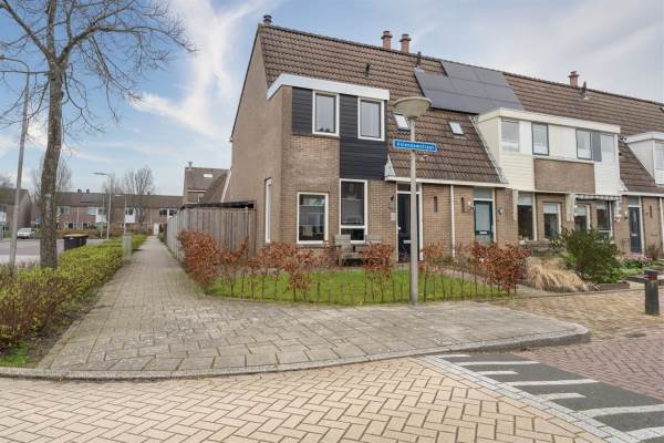 Woning Volendamstraat 1 Emmeloord
