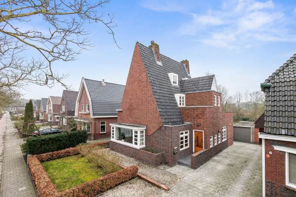 Woning Burgemeester Mr. H.J. Engelkens-laan 34 Winschoten