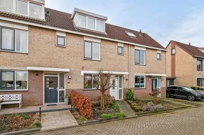 Woning Lijsterstraat 12 Numansdorp