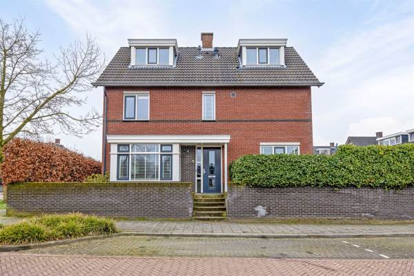 Woning Scholtenhaerstraat 1 Oldenzaal