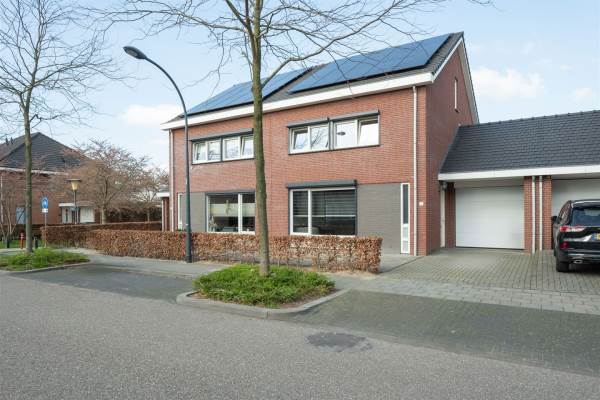 Woning Laan van Westfalen 93 Geleen