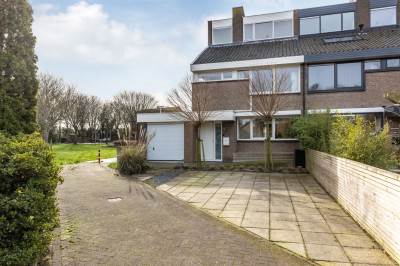 Woning van Almondeweg 16 Brielle