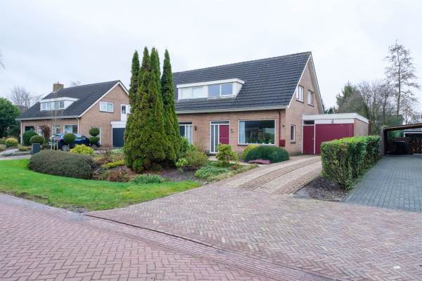Woning De Ekster 13 Surhuisterveen