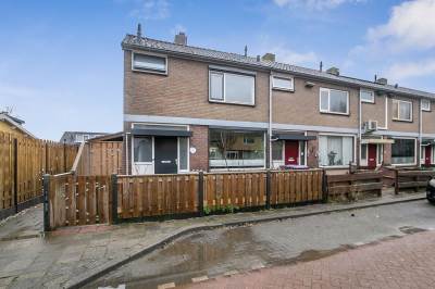 Woning Prinses Margrietplein 12 Simonshaven