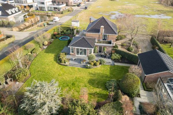 Woning Rijnsburgerweg 1 Naaldwijk