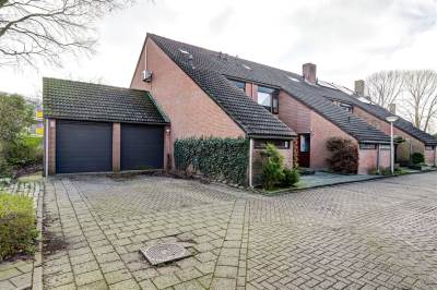 Woning Stenen-bogerd 7 Hendrik-Ido-Ambacht