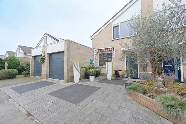 Woning Annette Versluys-Poelmanstraat 44 Spijkenisse