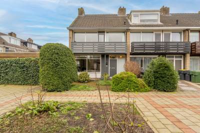 Woning A.W. Lipsstraat 1 Oud-Beijerland