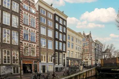 Woning Oudezijds Achterburgwal 1491HV Amsterdam