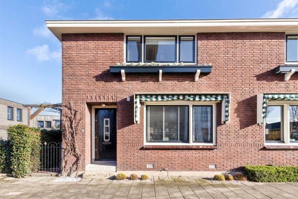 Woning Karel Doormanstraat 6 Oud-Beijerland