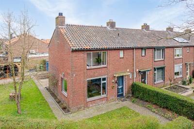 Woning Willem van Nassaustraat 1 Groenlo