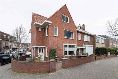 Woning Burgemeester Rambonnetlaan 1 IJmuiden