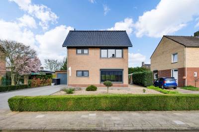 Woning Christinalaan 1 Posterholt