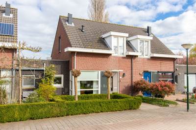 Woning Ruiterhof 15 Genderen