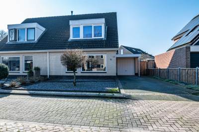 Woning Stuwwal 16 Kraggenburg