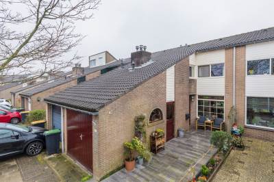 Woning Meidoornplantsoen 35 Lisse