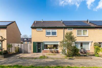 Woning Vogelven 10 Heemskerk