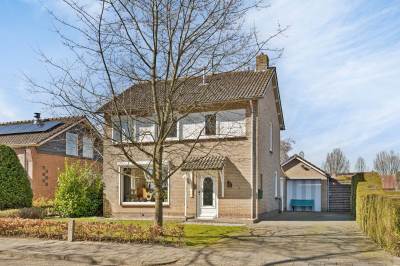 Woning Juliana van Stolbergstraat 57 Veen