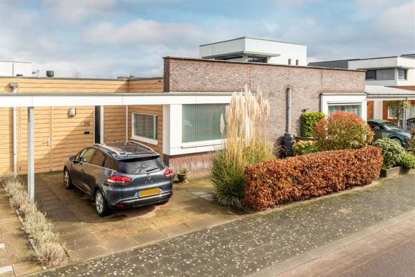 Woning Olivier Bruyneelstraat 25 Almere