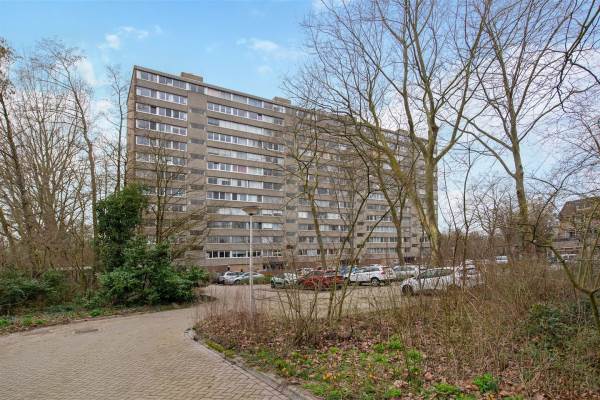 Woning Adama van Scheltemaplein 78 Delft