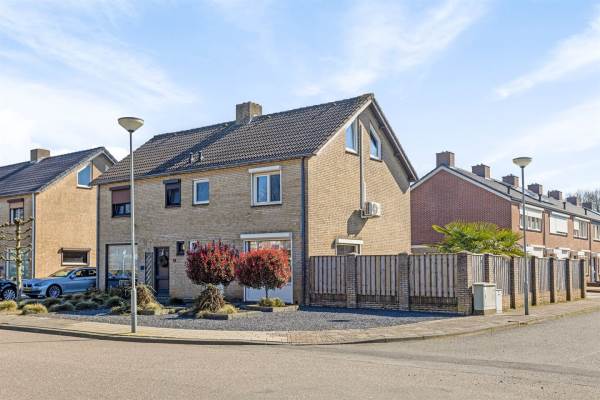 Woning Pieter Breughelstraat 38 Bergen (LI)