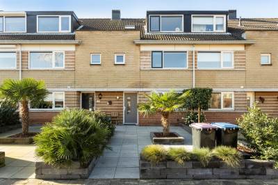 Woning Clare Lennartstraat 8 Spijkenisse
