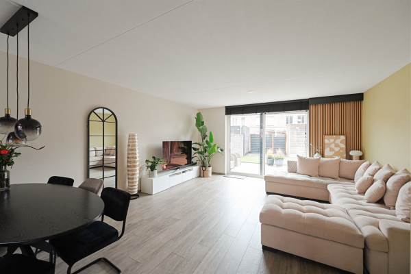 Woning Isaac Israëlslaan 25 Rhoon