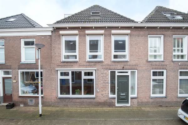 Woning Burg ten Veldestr 6 Genemuiden