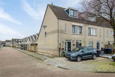 Woning Theo Mann-Bouwmeesterstraat 94 Spijkenisse