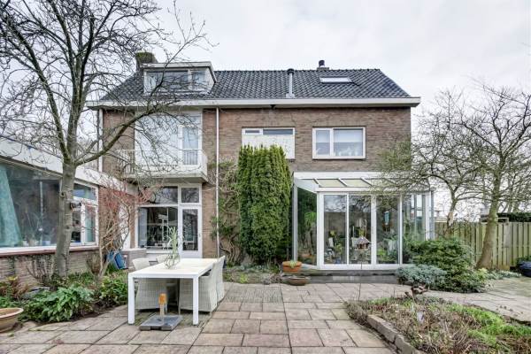 Woning Hoge Kade 49 Hendrik-Ido-Ambacht