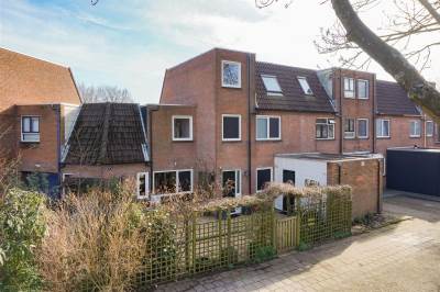 Woning Izmirerf 7 Rotterdam